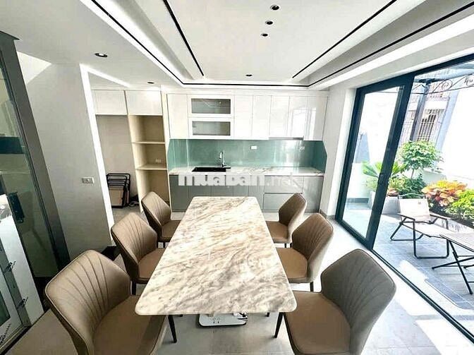 Bán nhà ngõ Tây Sơn 40,5m 5 tầng thang máy cách ô tô 20m giá 13.8 tỷ