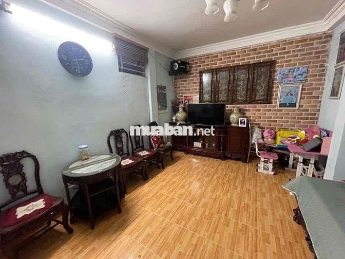TRUNG TÂM ĐỐNG ĐA - NGÕ THÔNG - GẦN PHỐ - 5TẦNG CHẮC CHẮN - GIÁ 6.35TỶ