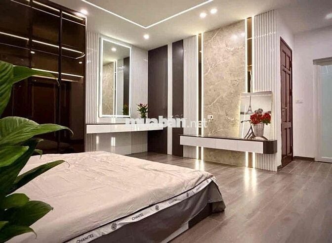 Bán nhà ngõ Trường Chinh 41m 6 tầng thang máy gần phố giá 11.8 tỷ