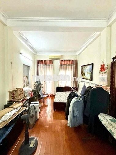 Bán nhà ngõ Láng 42m 4 tầng ngõ 3m 30m ra phố giá 10.3 tỷ còn tl mạnh