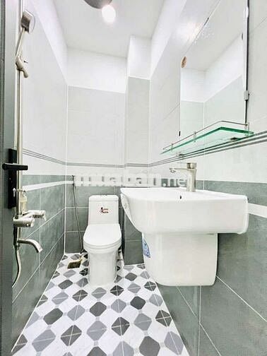 Hẻm 5m thông, 2 tầng đẹp, 4.5x11, Dương Thị Mười , kề Gò Vấp - hơn 4Tỷ