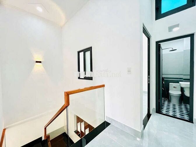 Hẻm 5m thông, 2 tầng đẹp, 4.5x11, Dương Thị Mười , kề Gò Vấp - hơn 4Tỷ