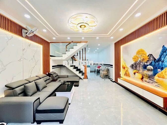 Hẻm 5m thông, 2 tầng đẹp, 4.5x11, Dương Thị Mười , kề Gò Vấp - hơn 4Tỷ