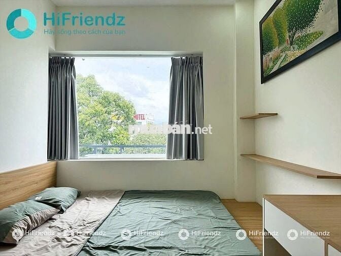 Cho thuê Studio Ban công rộng, Full nội thất Tại Công viên làng hoa.