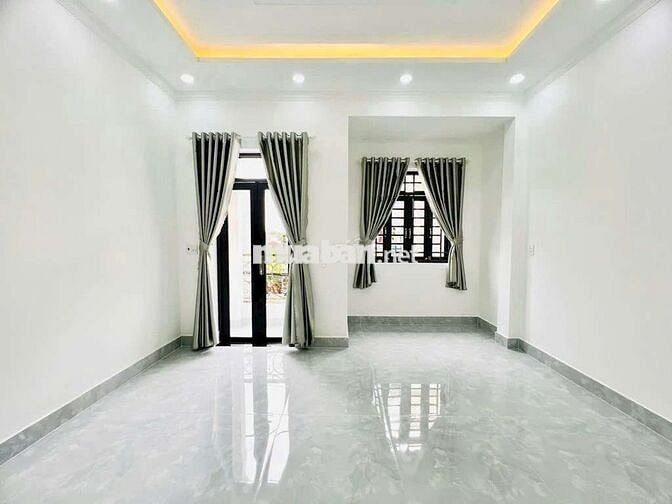 Hẻm 5m thông, 2 tầng đẹp, 4.5x11, Dương Thị Mười , kề Gò Vấp - hơn 4Tỷ