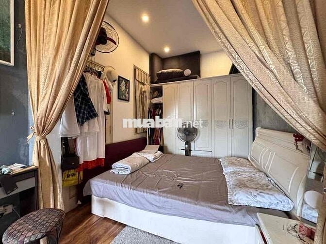 TRUNG TÂM ĐỐNG ĐA - MẶT PHỐ KINH DOANH - LÔ GÓC - GẦN HỒ - GIÁ 17.9TỶ.