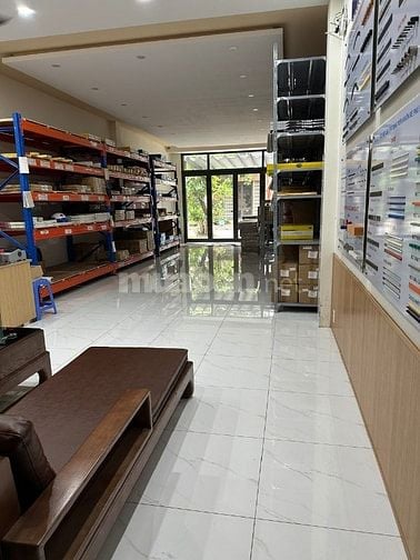 Bán Nhà mặt tiền gần bến xe Đà Nẵng 