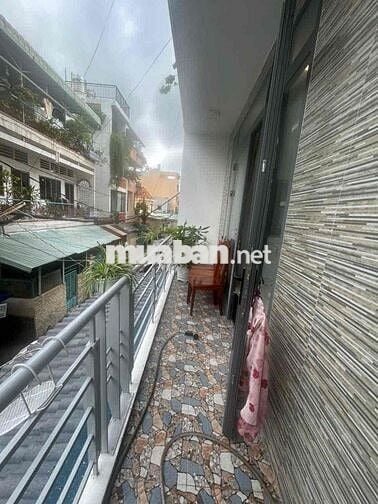 PHÒNG TRỌ LẦU 1 BAN CÔNG  GIÁ SINH VIÊN
