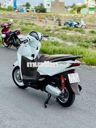 honda Lead màu trắng đen khoá smkey bstp 9 chủ