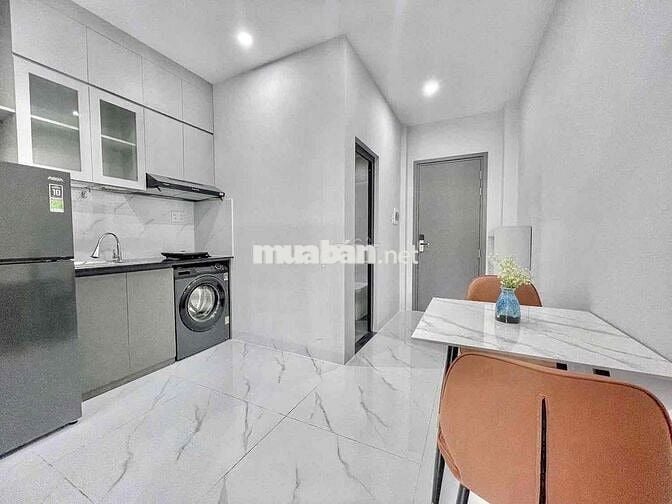 Cho Thuê Studio Tách Bếp Ban Công Thoáng Gần Nhà Thờ Tân Định Giá Rẻ