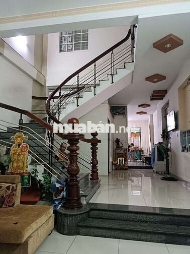 Cực hiếm NHÀ 2 TẦNG LÝ TRIỆN KIÊN CỐ, VỊ TRÍ TIỀM NĂNG
💥 Giá: 8.5 tỷ