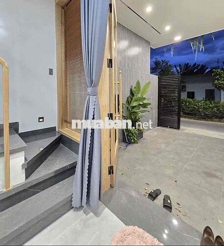 Cô Chú đi định cư cần bán gấp nhà Dương Đình Cúc -5x20- sổ hồng riêng