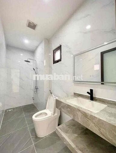 Bán Gấp Nhà Ở Chợ Bình Chánh Đang Kẹt Tiền Trả Nợ Cho Thuê Tháng 12tr