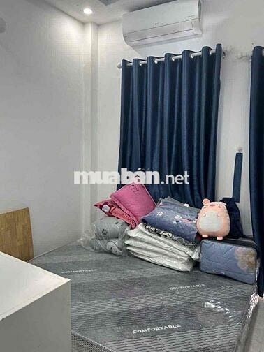 CHO THUÊ NHÀ NGUYÊN CĂN MẶT TIỀN QUẬN 1