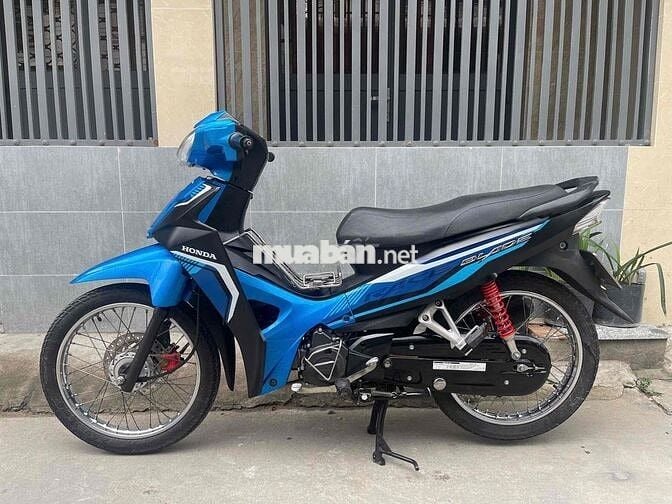 Blade đời 2020 ốc tán leng keng máy zin êm 12tr
