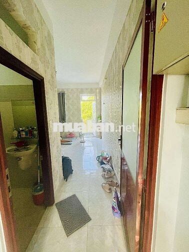 CẦN BÁN GẤP nhà Tân Phú, ngay Aeon, 4 tầng, 80m2, HXH 6m, chỉ hơn 8 tỷ