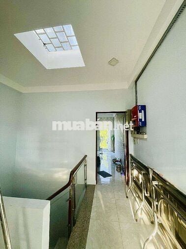 CẦN BÁN GẤP nhà Tân Phú, ngay Aeon, 4 tầng, 80m2, HXH 6m, chỉ hơn 8 tỷ