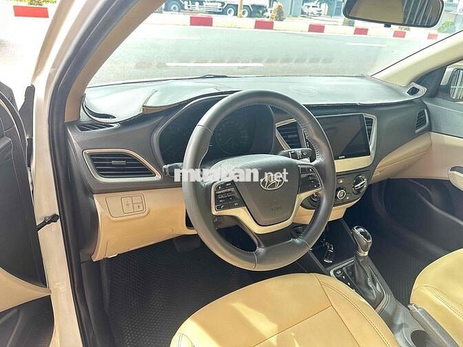 Hyundai Accent 2018 1.4 AT - 90000 km