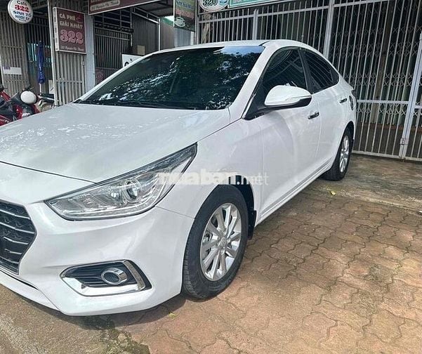 Hyundai Accent 2018 1.4 AT - 90000 km