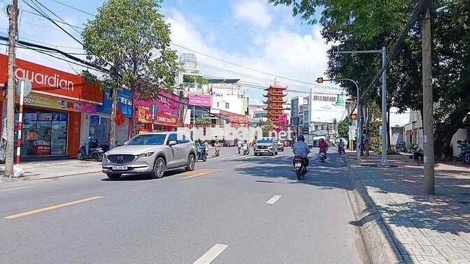 Cho thuê mặt bằng kinh doanh ngang gần 10m phường thống nhất  - biên h