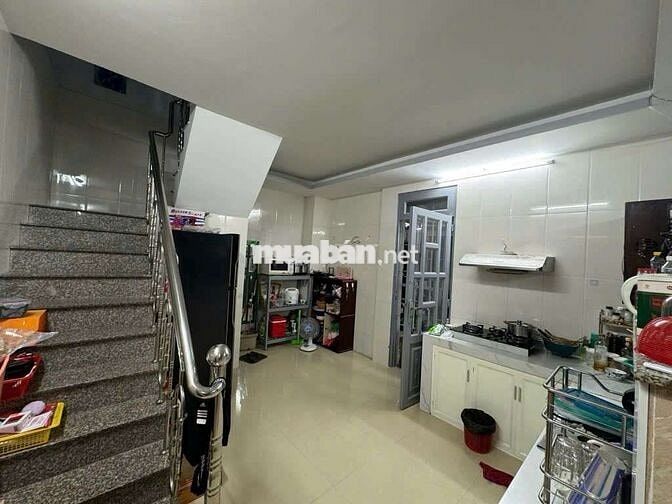 Q7, HXH 78M², Ô TÔ NGỦ TRONG NHÀ NGANG 4,2M, KHU VIP HUỲNH TẤN PHÁT