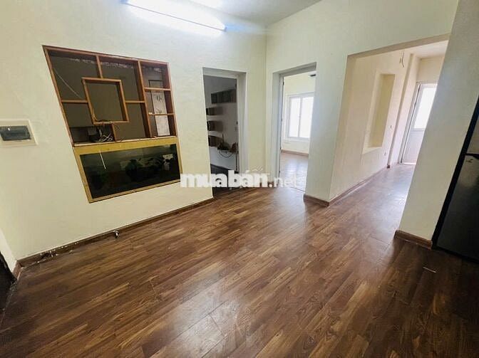 Tập thể Thành Công 80m2 2pn 2vs 10tr