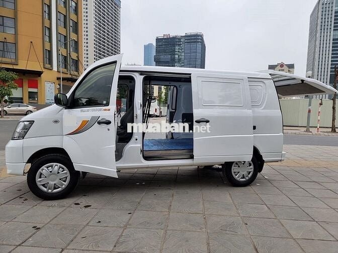 Thaco Towner 2S 2022 số sàn máy xăng, tải van