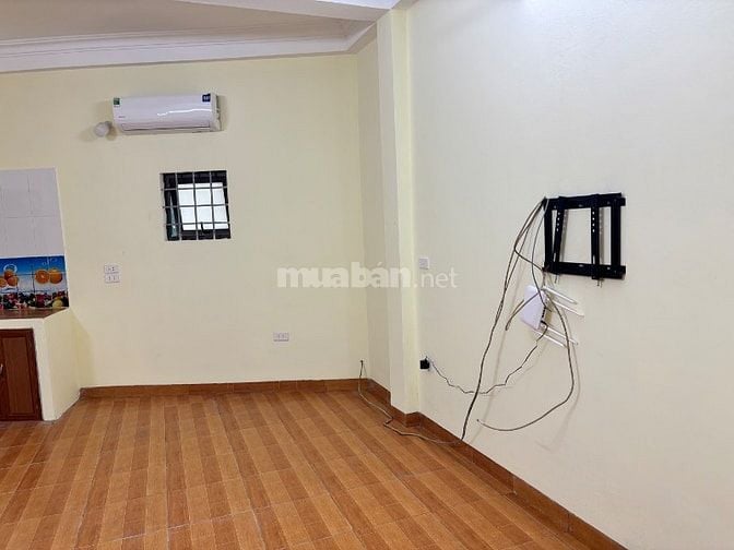 Cho thuê 4 căn hộ DT 35 m vuông riêng biệt 