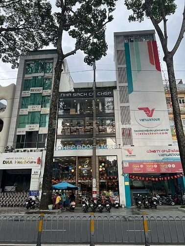 CHO THUÊ MT KINH DOANH ĐƯỜNG NTMK , Q1 SIÊU HOT VỚI DT : 10*20. 6 TẦNG