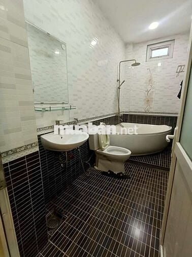 Cho thuê nhà mới  đẹp Full nội thất xịn sò