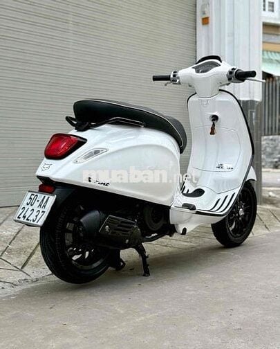 Vespa Sprint 125 đèn Led 2015 Bstp 9 chủ