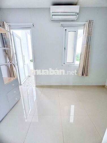 Cho thuê penthouse 1PN bancol tách bếp sát UFM, KCX ở Võ Thị Nhờ, Q7