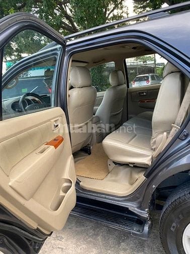 Bán xe Toyota Fortuner 2.7v 4x4 AT- 2011