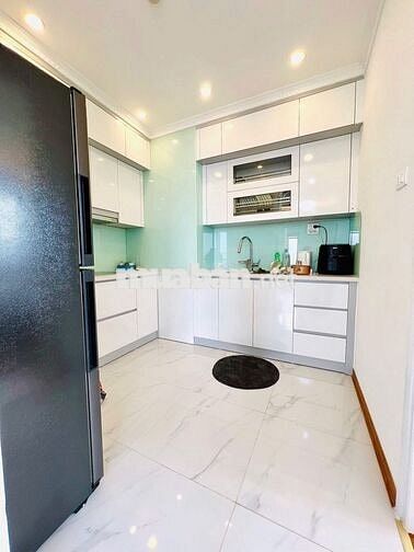 BÁN CĂN HỘ CHUNG CƯ MẶT PHỐ NGUYỄN CHÍ THANH DT: 105M; TẦNG TRUNG ĐẸP