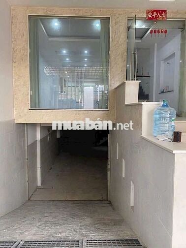 Nhà 5x20,có  hầm ,5 tầng ,6pn ,6wc ,đường 12m Dương Thị Giang