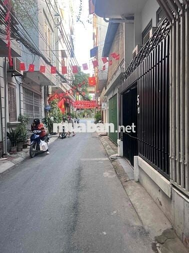 Mới Đẹp! Yên lãng- Nhà mới oẻ ngay, 55m-5 tầng thang máy, oto- bãi xe