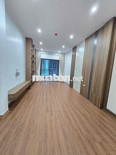 Mới Đẹp! Yên lãng- Nhà mới oẻ ngay, 55m-5 tầng thang máy, oto- bãi xe