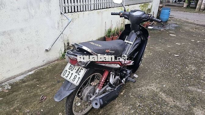 cần bán siuir 50 xe đẹp máy em