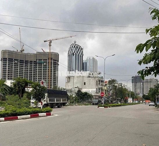 Bán Đất mặt đường 30m Lô 9 Lê Hồng Phong 3 lô ĐN - ĐB - TN