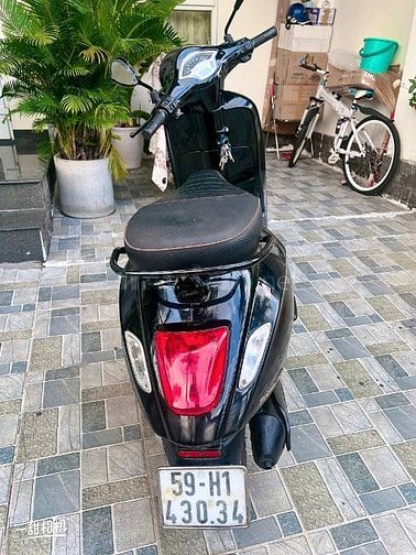 Cần bán Vespa Primavera 125cc 2014 