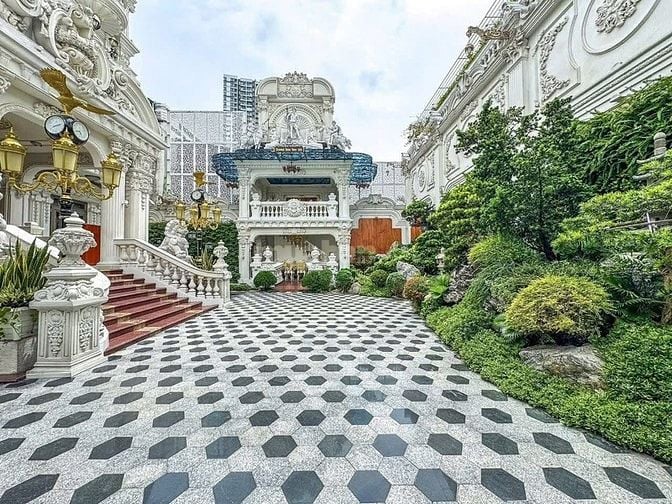 Quận 6, biệt thự sang trọng, đẳng cấp, có hầm, 2 gian, vườn tược