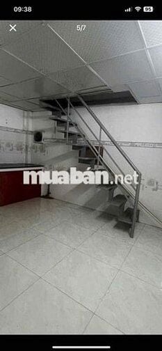 nhà trệt lửng 2pn 1 kính 1 hởi đg nhựa 7 m