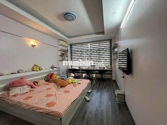 Chính chủ gửi bán nhà phố Hà Cầu,HĐ, 57m2,3T,ô tô tận cửa, dưới 8 tỷ