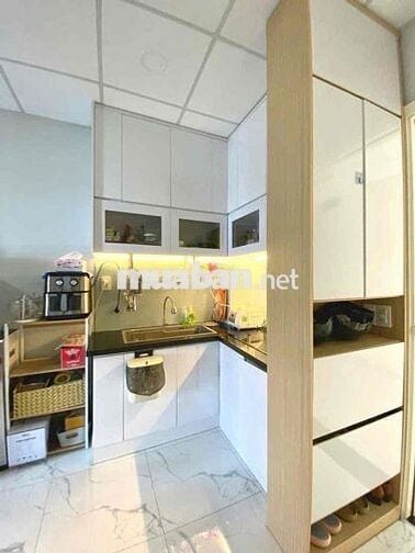 Bán căn hộ + nội thất tronh nhà