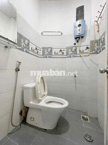 Cho thuê nhà nc 1 trệt 2 Lầu st - Nguyễn Công Hoan P7 Phú Nhuận