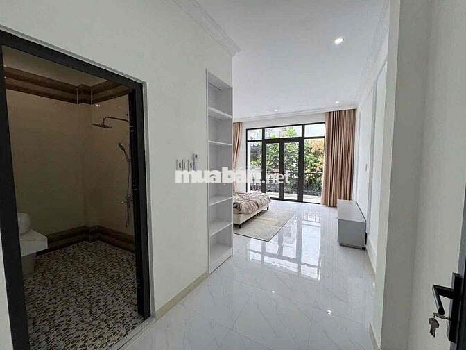 bán nhà 4 tầng mặt tiền NGUYỄN HUY TỰ,  gần biển