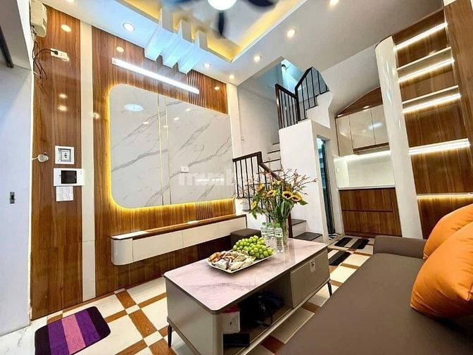 HÀNG TUYỆT CHỦNG BÁN GẤP NHÀ PHỐ LÁNG HẠ.