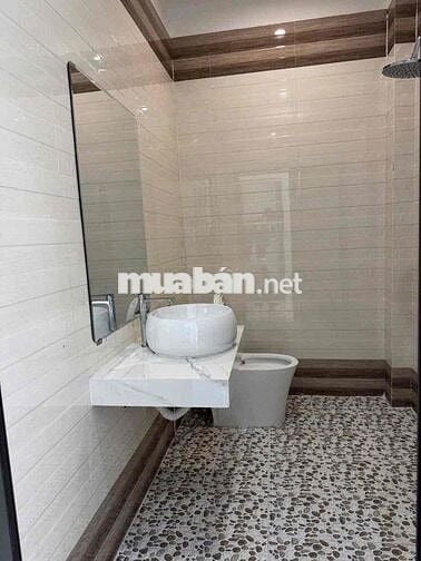 bán nhà 4 tầng mặt tiền NGUYỄN HUY TỰ,  gần biển