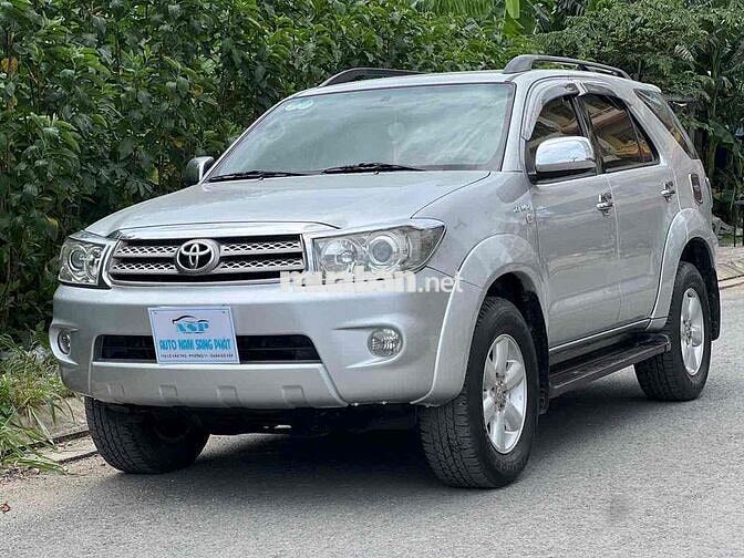 Toyota Fortuner 2012 2.7V 4x4 AT - 100000 km