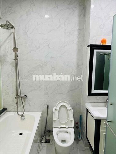 Cho thuê căn hộ dịch vụ cao cấp có phòng thay đồ riêng